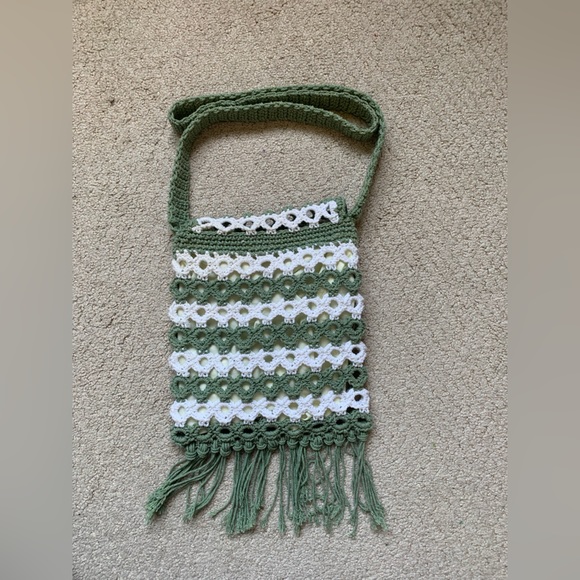 Crotchet green and white crossbody bag - Picture 3 of 5